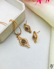 Fancy Beautiful Gold Plated Micro Zircon Locket Set For Her😍😍