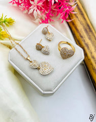 Fancy Beautiful Gold Plated Zircon Work Heart Style Locket Set With Adjustable Rings For Her😍😍😍