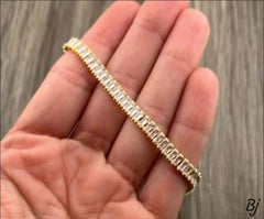 Fancy Beautiful Gold Plated Zircon Tapper Bracelet For Her😍