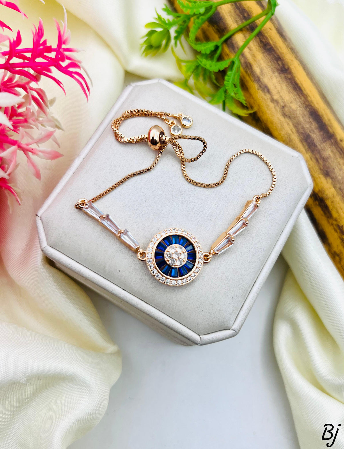 Fancy Beautiful Gold Plated Zircon Up Down Hand Bracelets For Her😍😍