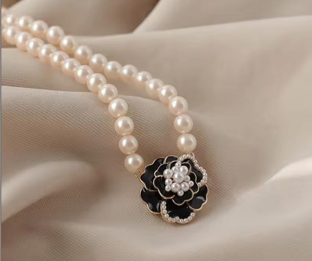 Fancy Beautiful Flower Pearls Mala For Her😍